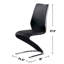 2 chaises rembourrées noires et en forme de Z pour 2 piédestal de salle à manger