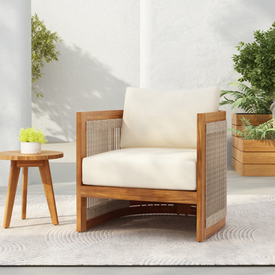  Fauteuils club d'extérieur en bois d'acacia de qualité supérieure, fauteuils de patio incurvés de luxe avec accents en corde tissée, sièges de jardin modernes en teck avec coussins beiges