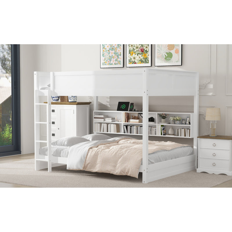 Grand lit blanc superposé au dessus d'un lit superposé - stable avec rangement et douilles, Blanc