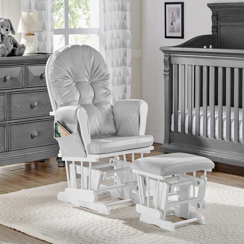 Fauteuil coulissant et repose-pieds en bois blanc et tissu gris