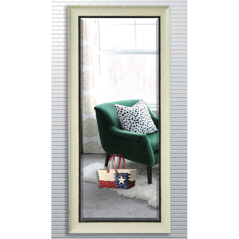 Miroir biseauté traditionnel, H 71 po x l 31 po