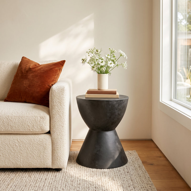 Daima Top End Table, Black