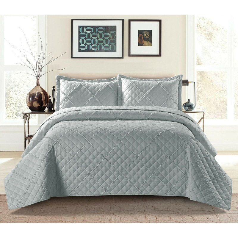 Gatcombe Microfibre Bedspread Set, 250 x 270 cm Bedspread - 2 Pillowcases, Silver