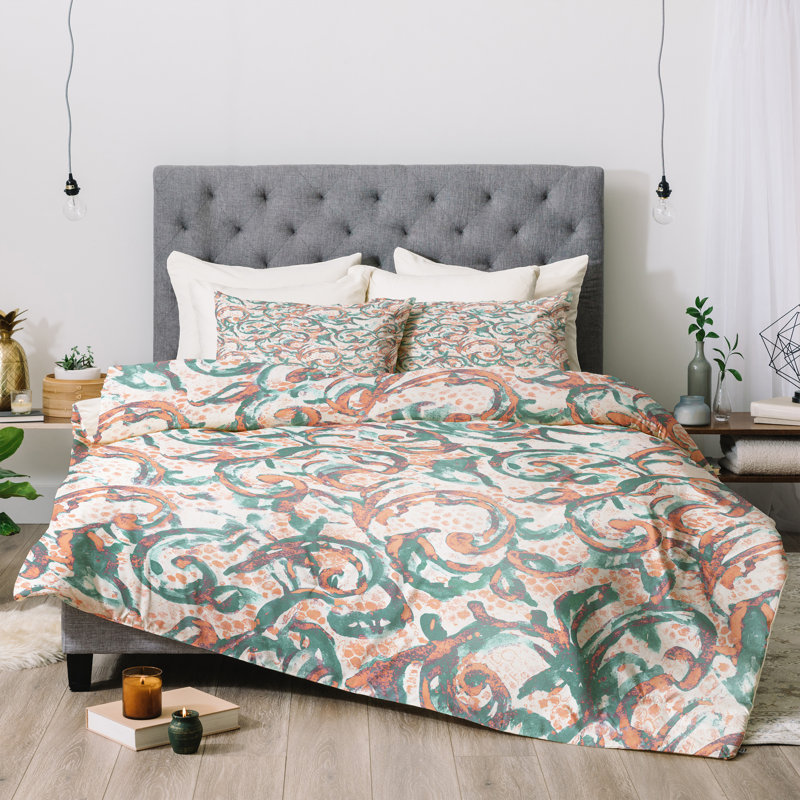 Polyester Floral Comforter Set, King Comforter + 2 King Pillowcases