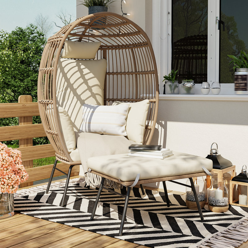 Ensemble de méridienne surdimensionnée de 57,7 po en osier avec coussins et repose-pieds, Beige