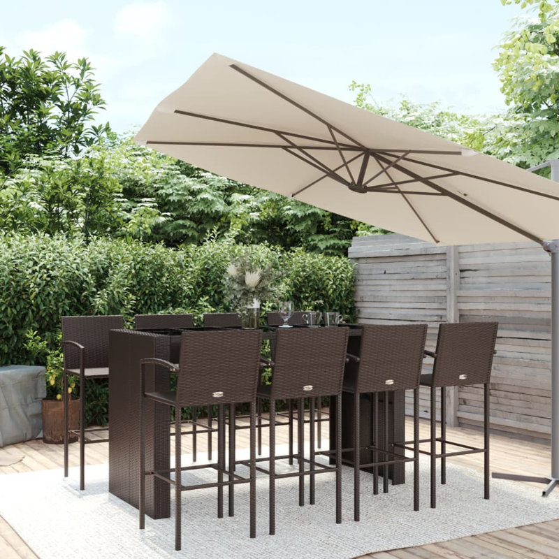 Dashanique Bar Set with Stools, Brown