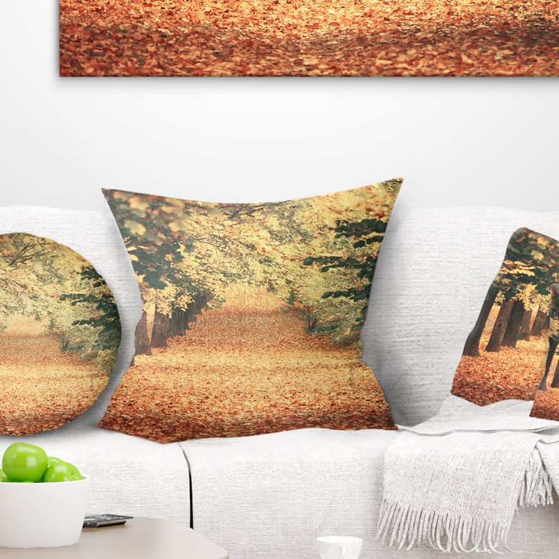 Oreiller avec parcours de forêt d’automne, 16 po x 1 po, Coussin décoratif