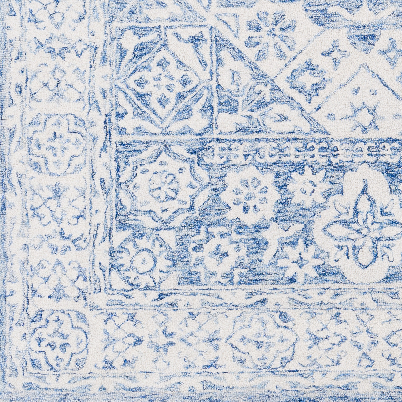 Clarktown Pale Blue Ivory Hand-Tufted Wool Rug, Rectangle 2' x 3'
