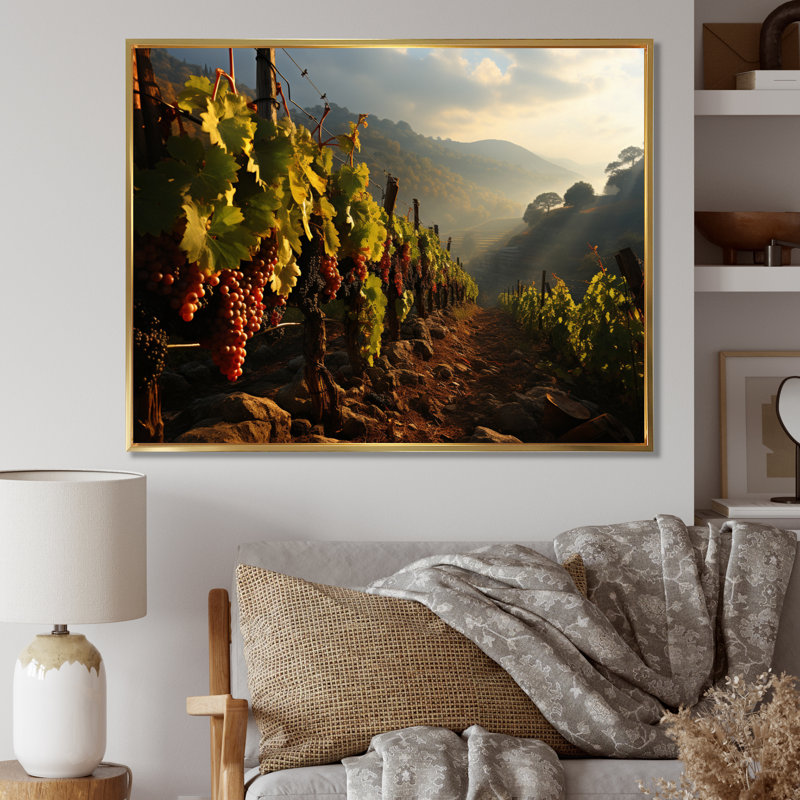 «Vineyard Misty Meadows Cellars I», reproduction sur toile, H 30 po x l 40 po x P 1,5 po, Cadre flottant doré