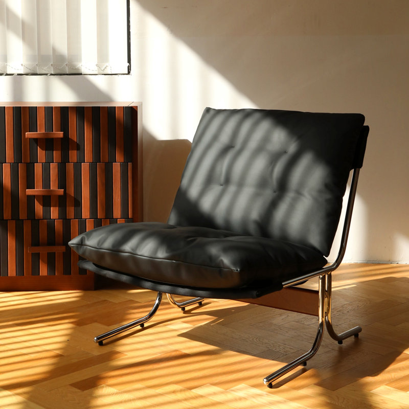 Fauteuil en cuir, fauteuil d'appoint moderne à haut dossier, chaises de salon avec pieds en métal et rembourrage doux, chaises de canapé pour le bureau personnel, la chambre à coucher, la salle à manger