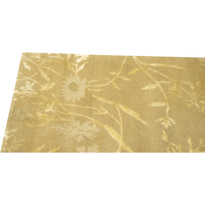 Hand Knotted Area Rug in Straw And Sage