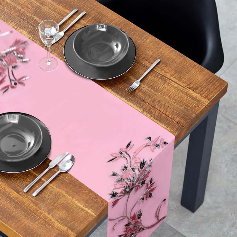 Chemin de table en velours rose avec broderie florale pour table de salle à manger, chambre et mariage