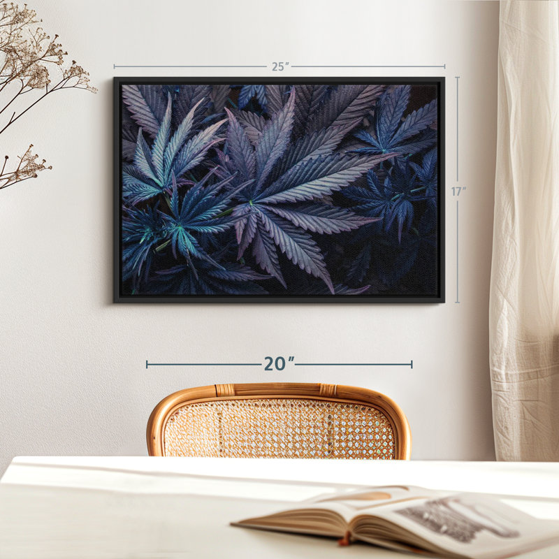 Floral et botanique, "Impression sur toile de feuilles de marijuana mauves", H 17 po x l 25 po