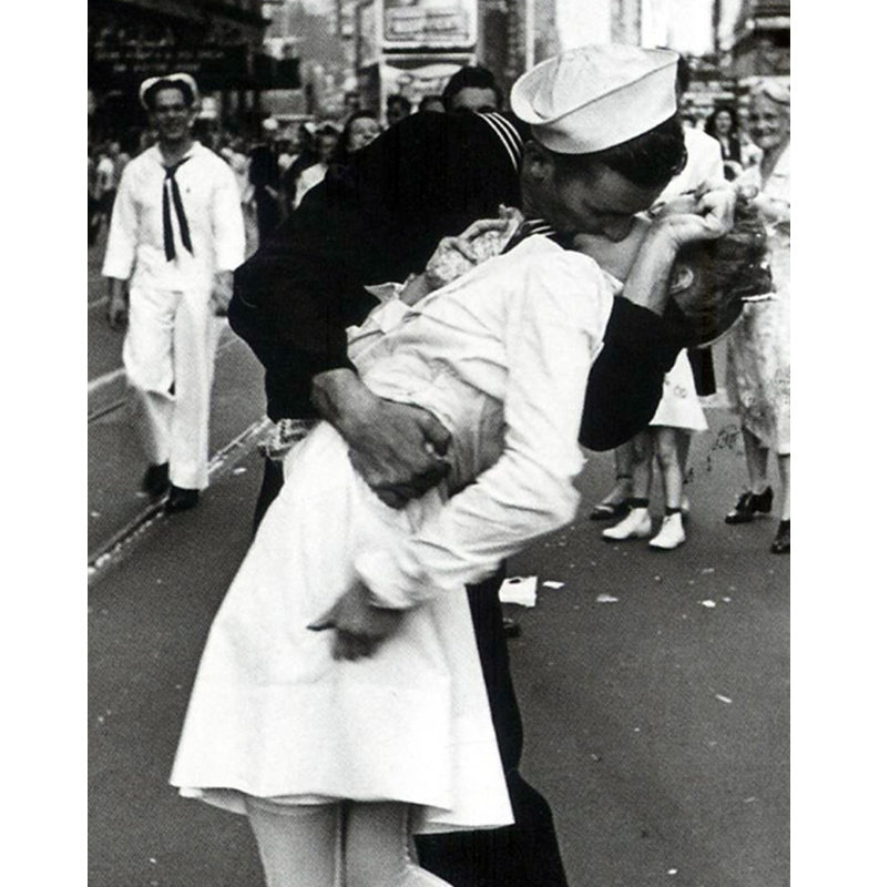 «Kissing the War Goodbye» IMA-U217, H 24 po x l 19 po