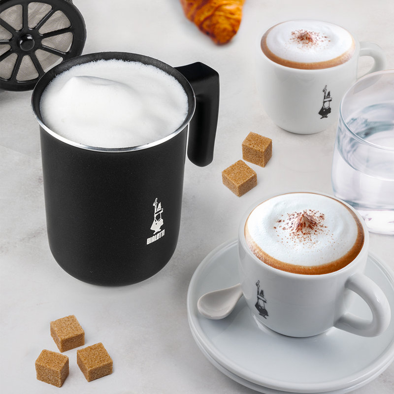 Black Aluminum Manual Milk Frother with Heat-Resistant Handle