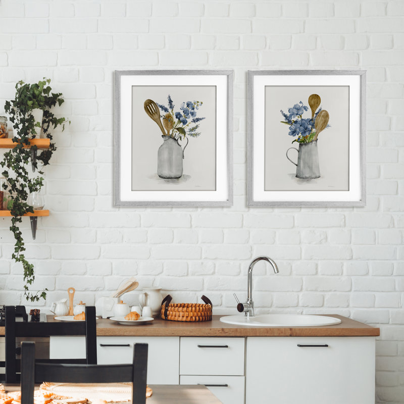 Kitchen Pitcher Bouquets, ensemble de 2 impressions encadrées sous verre, design par Carol Robinson, H 16 po x l 13 po