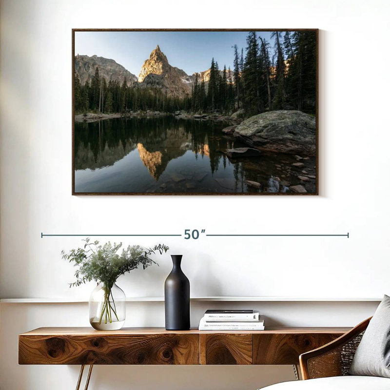 Lac Clear Crater, Cadre flottant en noyer, 40 po x 27 po