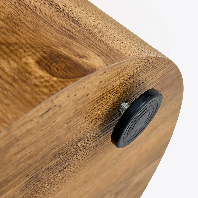 La table cylindrique avec sa conception à motif peut être facilement intégrée