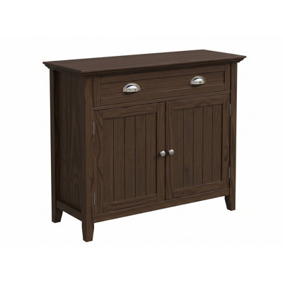 Armoire de rangement transitionnelle en bois massif avec tiroir, 2 portes et tablettes réglables Acadian