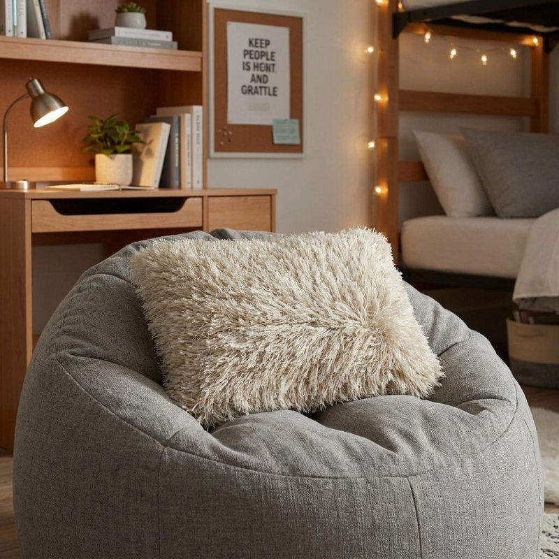 Coussin Super Shaggy, H 20 po x l 14 po, Blanc