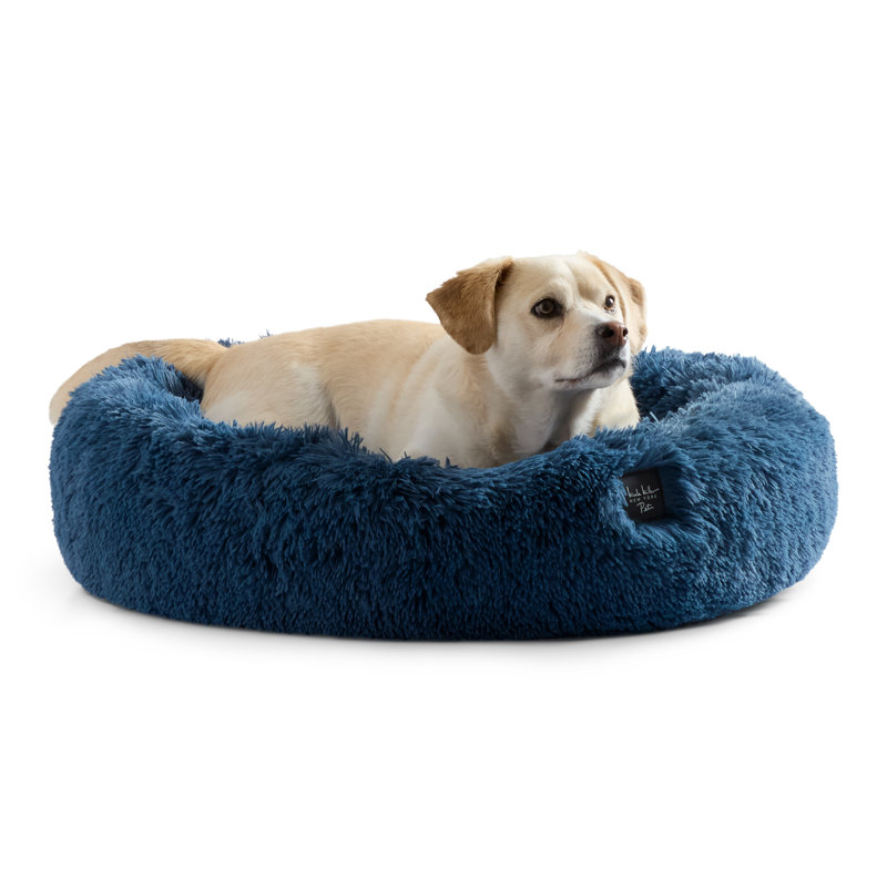 NICOLE MILLER New York Pet Ellie Fuzzy Solid Donut, Bleu, H 7 po x l 5,5 po x P 28 po