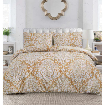 Polyester Patchwork Bedspread with Pillow Shams