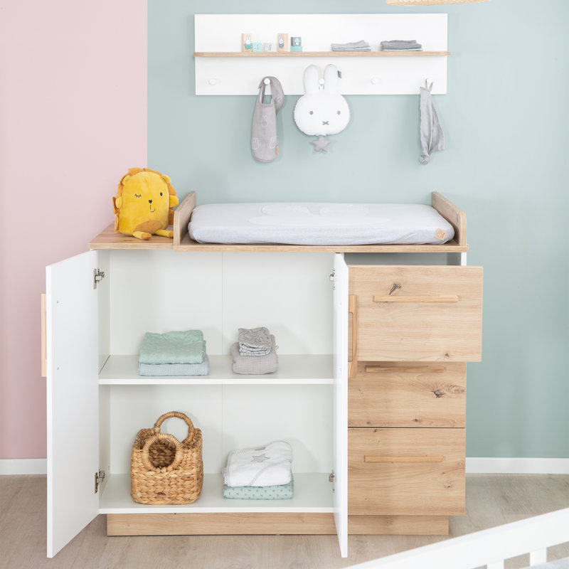 Lion Convertible 3 -Piece Nursery Furniture Set