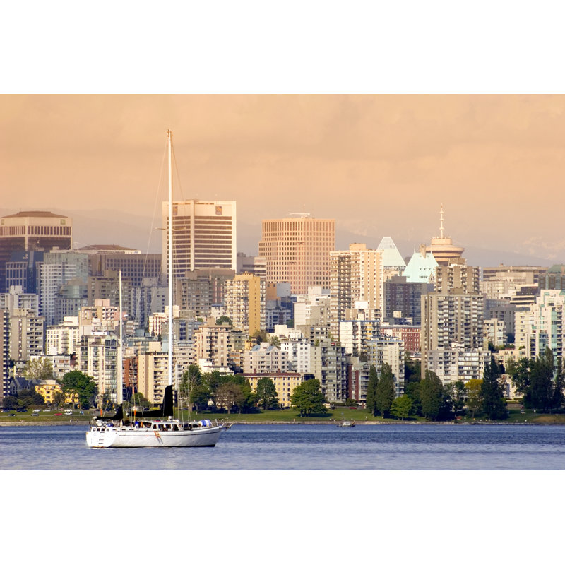 «Christapher The Vancouver Skyline» sur toile, H 8 po x l 12 po