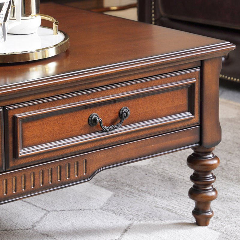 Table basse de style américain