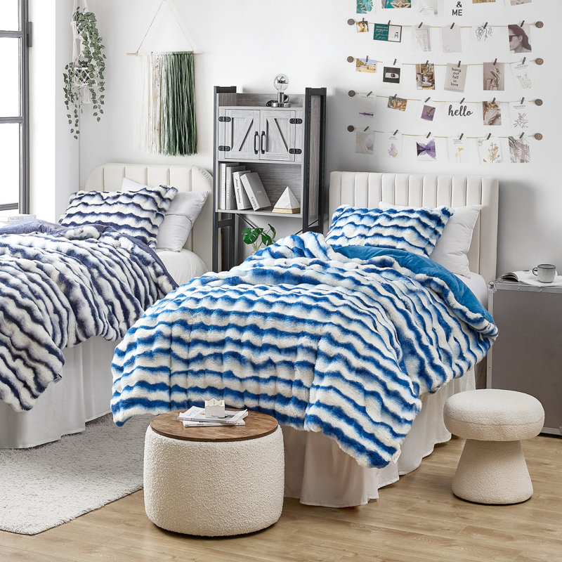 Freezin Waters - Coma Inducer Oversized Comforter Set - Deep Water, Twin Extra Long Comforter  + 1 Standard Sham