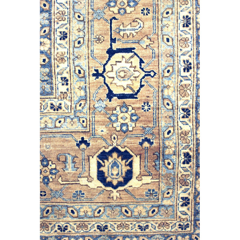 Tapis beige nouvel âge New Turkmen