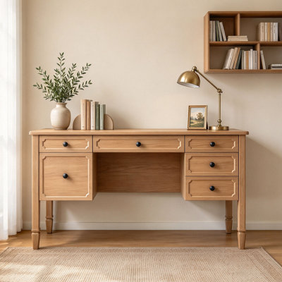 American style minimalist desk