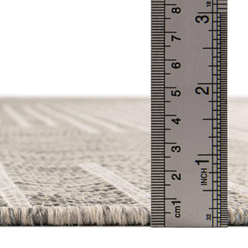 Tapis intérieur / extérieur gris Ava-Mary, Rectangle 7 pi 10 po x 10 pi