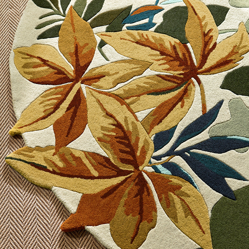 Wool Floral Area Rug, Round 6'7"