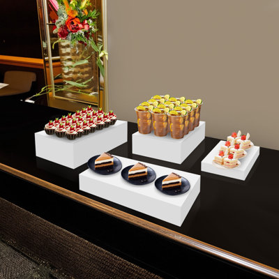 Tables gigognes en acrylique Buffet