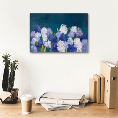 «Epic Graffiti», "Bold Hyacinth" par Julia Purinton, art mural sur toile