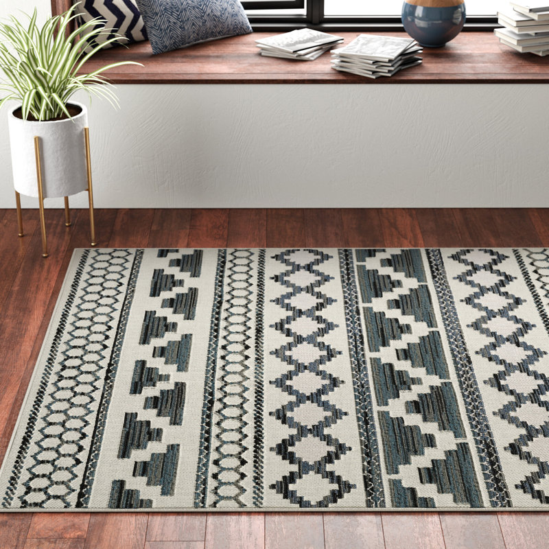 Abdur-Rahman Geometric Indoor / Outdoor Rug, Runner 1'10" x 3'9"