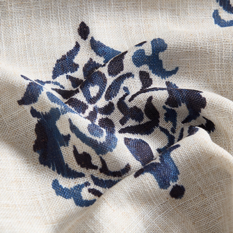 Panneau de rideau simple obscurcissant et isolant à motif de médaillons avec œillets Blanford, Bleu marine, l 52" x L 84"