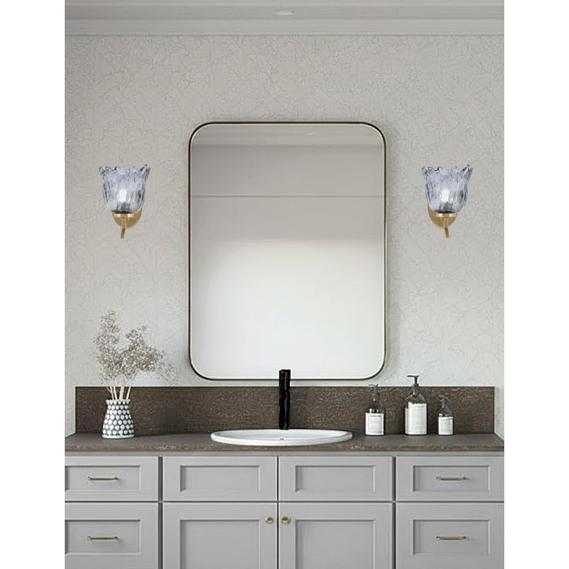 Applique murale Sunnydale à éclairage indirect, finition laiton New Age, verre fumé lave 7 po, 9.5" H x 7" W x 9" D