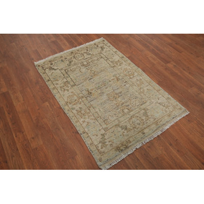 Tapis teint sur terre Oushak 3 x 4