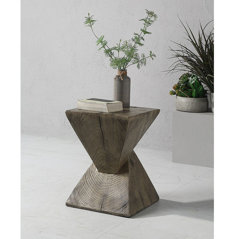 Cheke End Table