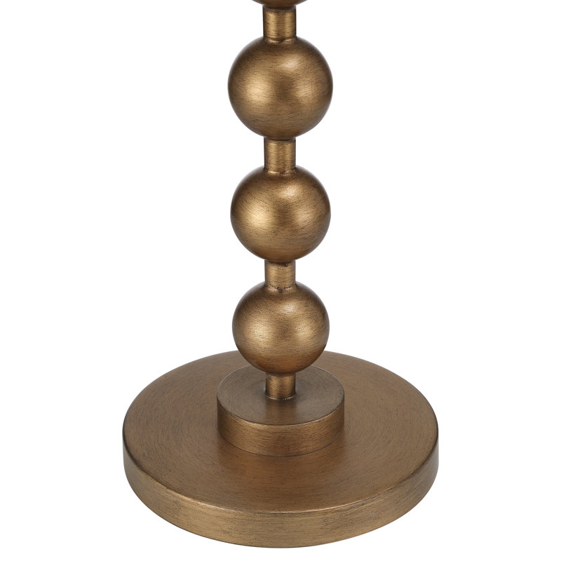 Table d'appoint à motif de trèfle