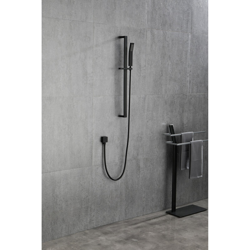 Douche à main noire matte avec barre coulissante de 28 pouces et douchette confortable à réglage de la hauteur en acier inoxydable de 59 pouces
