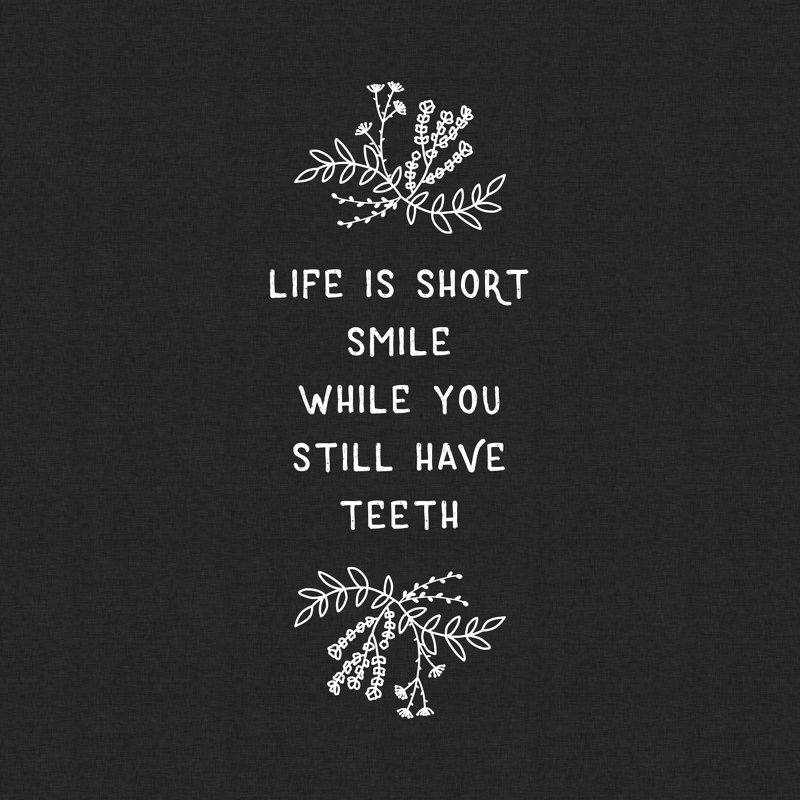 «Life is Short», art textuel sur toile tendue, H 36 po x l 36 po, Non, Cadre photo noyer