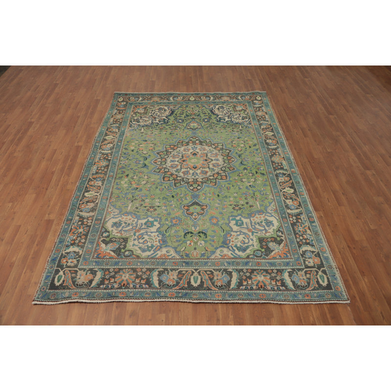 Tapis vert floral traditionnel 7 x 9