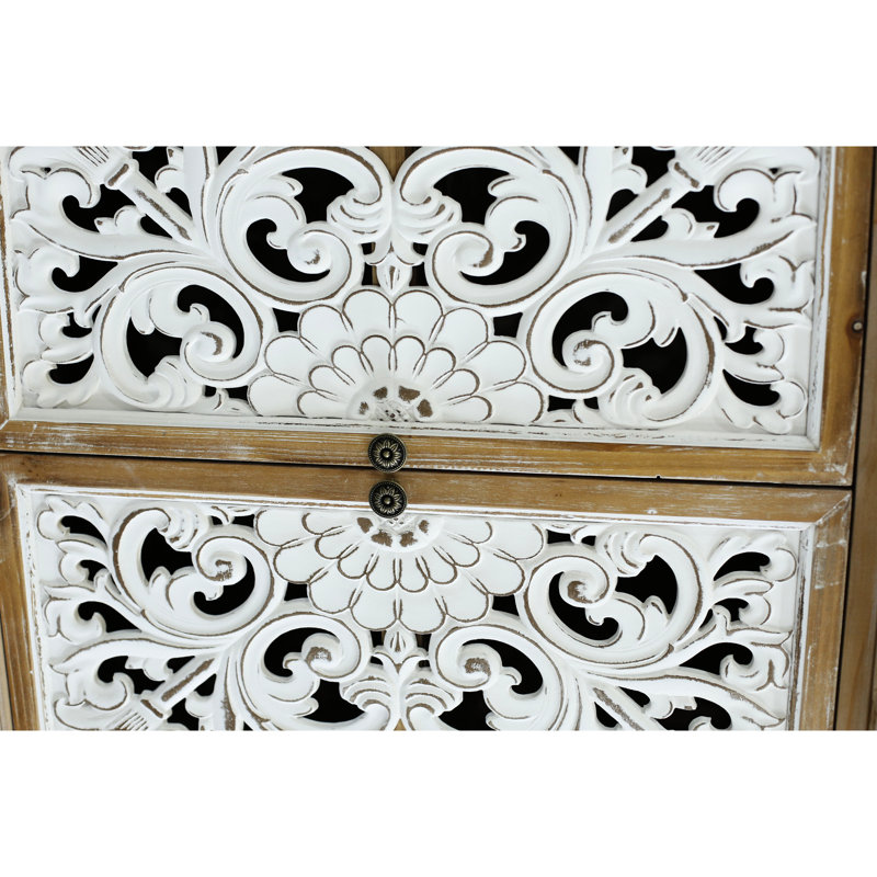 Buffet moderne 4 portes avec espace de rangement. Buffet de portes à la main de couleur naturelle antique. Aspect vieilli, pour l'entrée, le salon