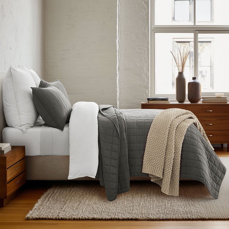 100% Cotton Box Stitch Quilt Set, King Quilt + 2 King Shams, Dark Gull Gray