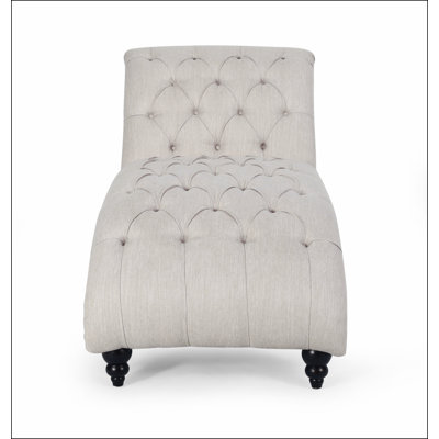 CHAISE LUNGE