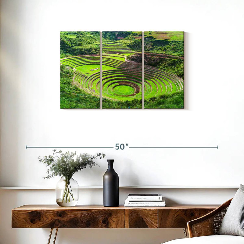 Nicci Moray Terraces, 20" H x 33" W