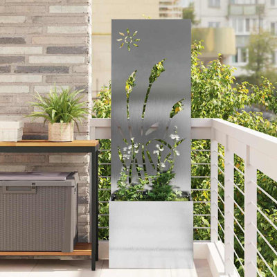 Garden Planter With Decorative Panel Sliver